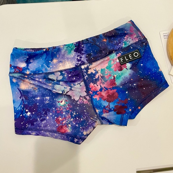 Rare Galaxy Fleos